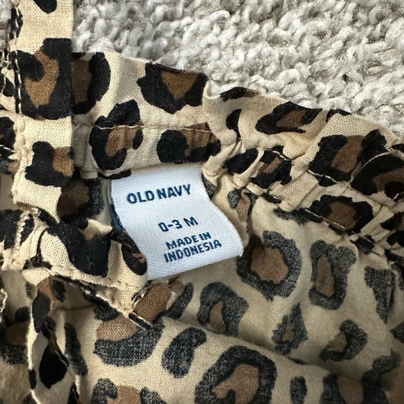 Bubble Rompers - Picture 2 of 2